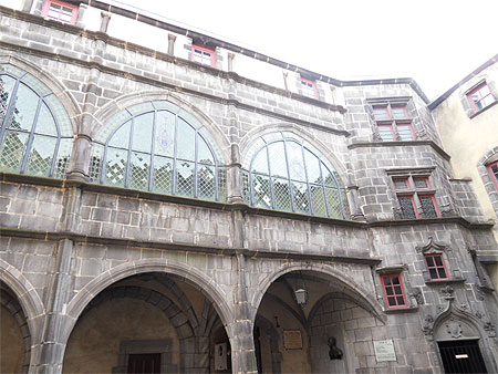 Riom. Hôtel de ville Riom. Hôtel de ville