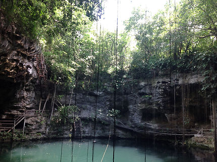 Cenote - Ek' Balam
