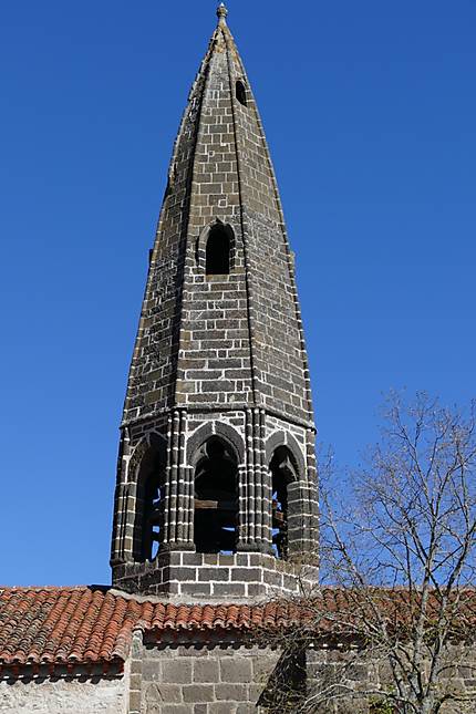 Clocher de l'église de Saint Cirgues