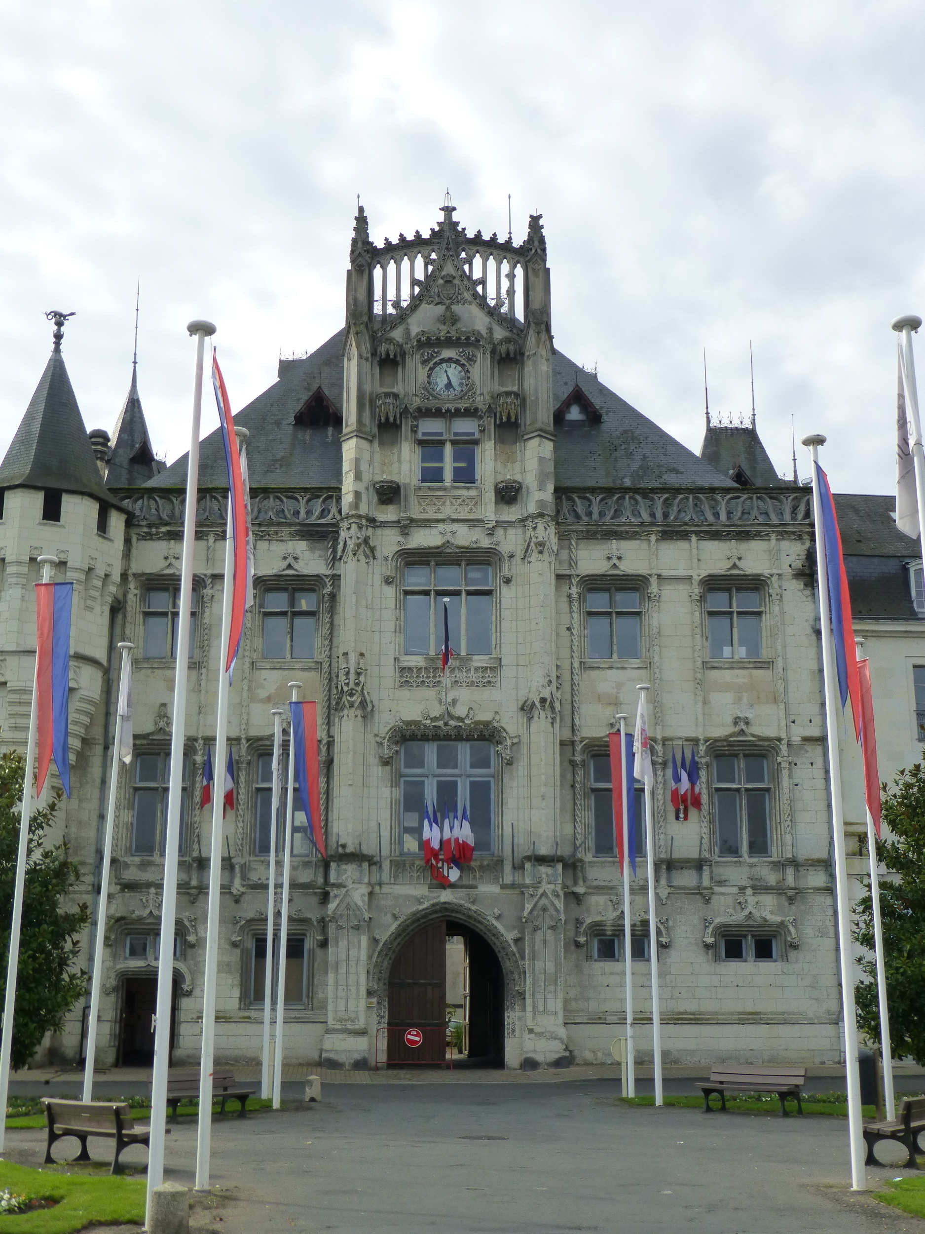 Mairie de Saumur Mairie de Saumur