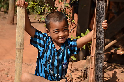 Enfants, village Akha