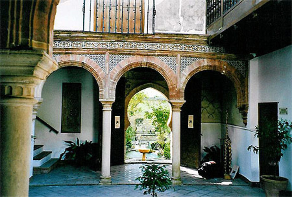 Palacio de Mondragon