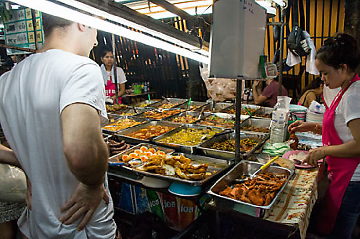 Marchés, street food et terrasses sur le fleuve