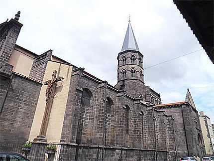 Riom. Basilique Saint-Amable