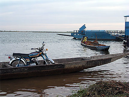 Moto sur l'eau