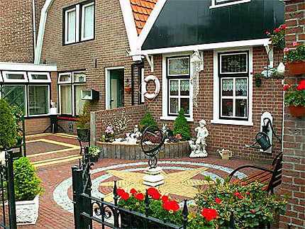 Joli jardin à Urk - Province du Flevoland (Pays-Bas)