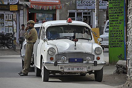 Ambassador, la voiture emblématique de l'Inde