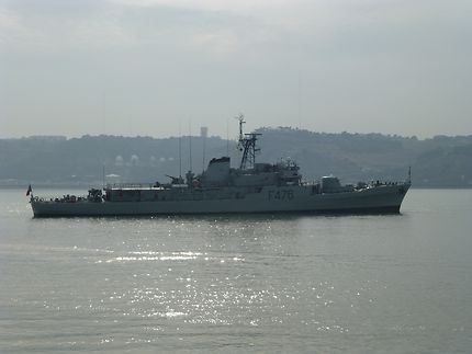Navire F476 de la marine portugaise
