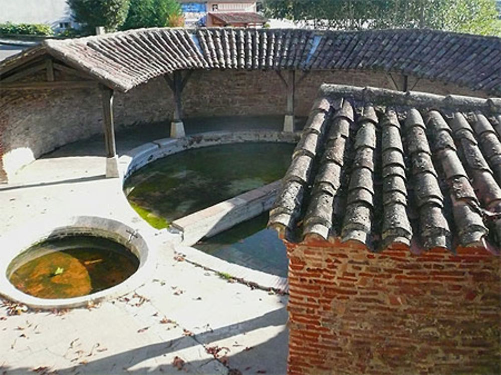 Valence d'Agen le lavoir principal