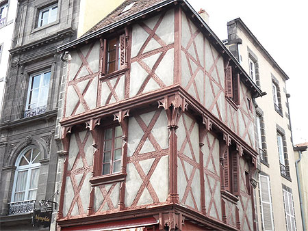 Riom. Maison de bois Riom. Maison de bois