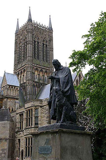 Tennyson devant la cathédrale