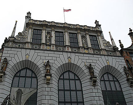 Dwor Artusa : façade