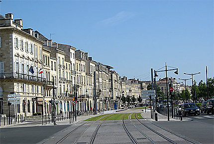 Bordeaux, le centre ville, la ville historique et les quais