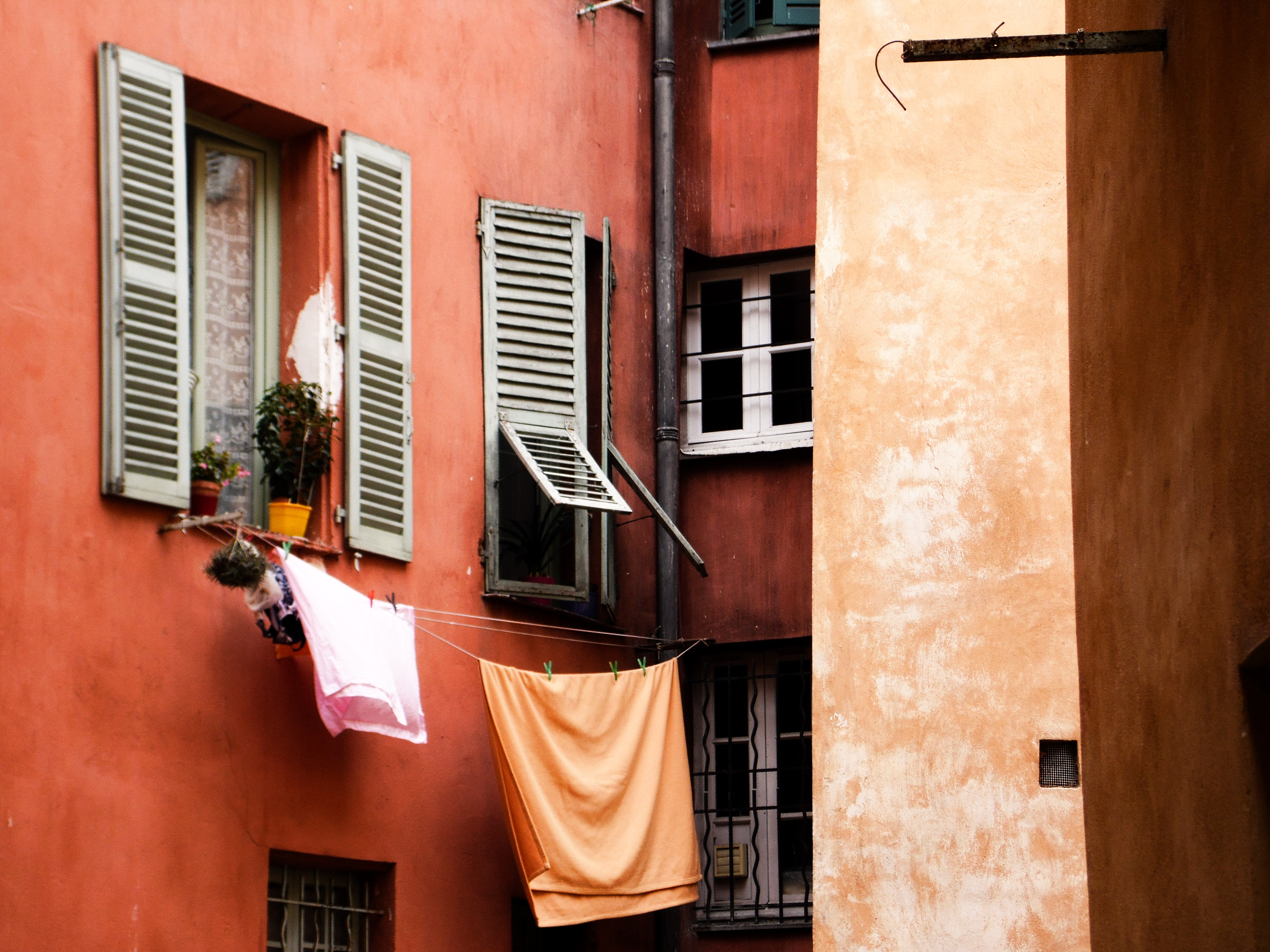 Dans le vieux Nice Dans le vieux Nice