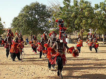 Danse des masques en pays dogon