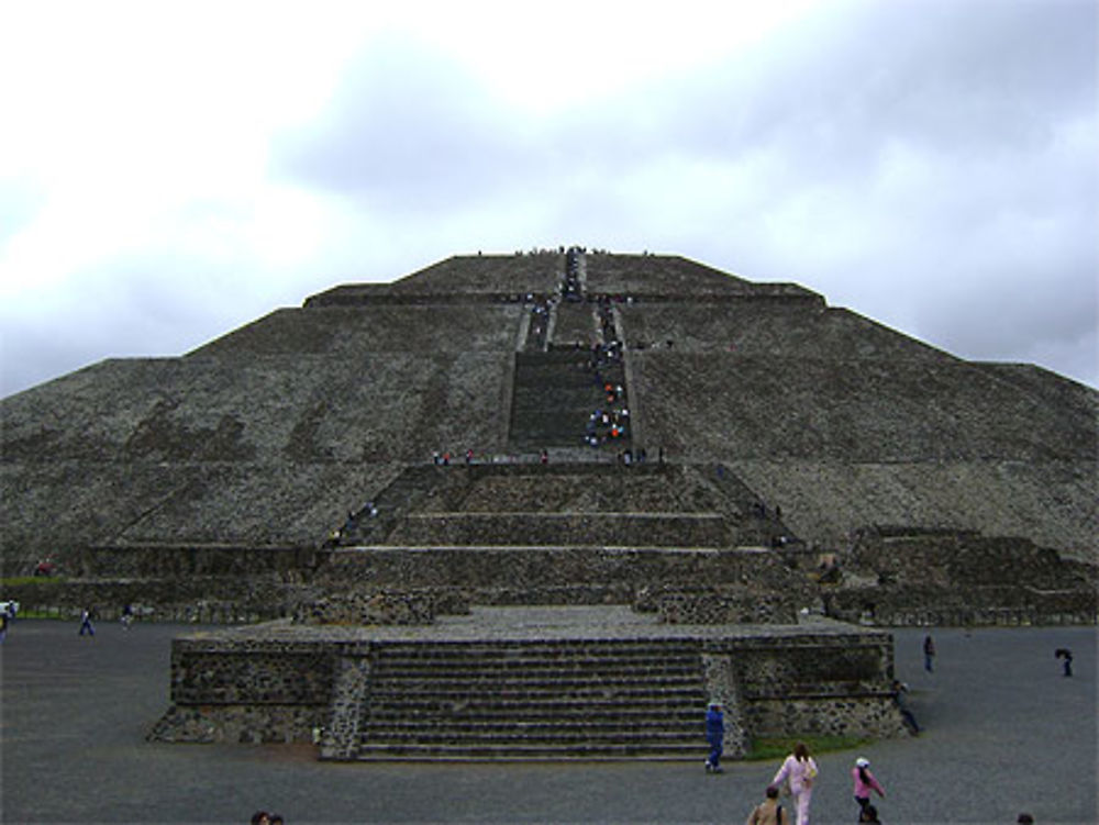 Pyramide du Soleil