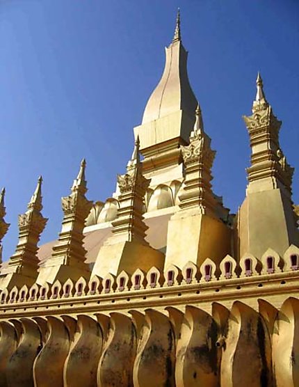 Pha That Luang (grand stupa doré)