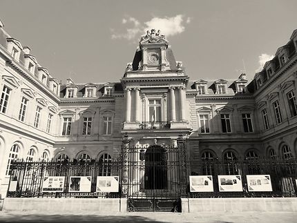 Mairie du 3 me arrondissement Noir et blanc 3 me