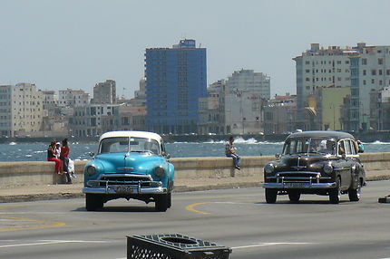 Sur le malecon à La Havane 