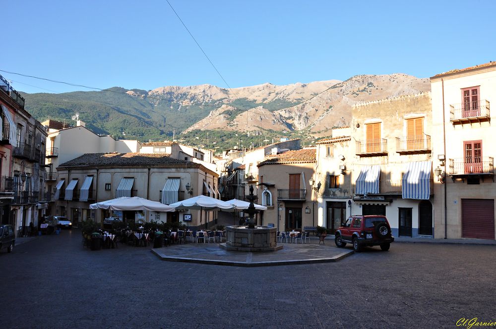 Piazza Margherita à Castelbuono