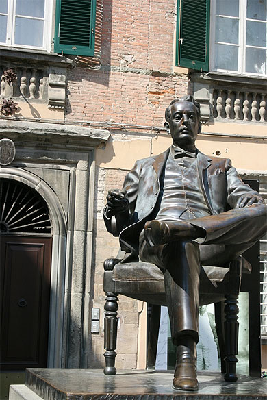 Statue de Puccini Statue de Puccini