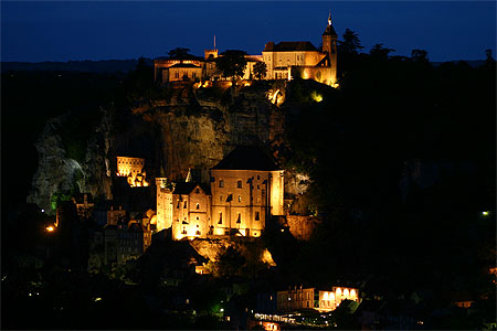 Falaise de Rocamadour la nuit Falaise de Rocamadour la nuit