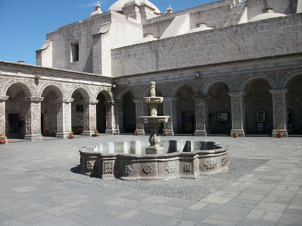 Cloître de la Compañía d'arequipa