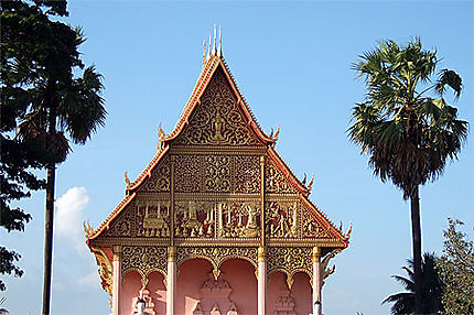 Fronton de temple à Luang Prabang