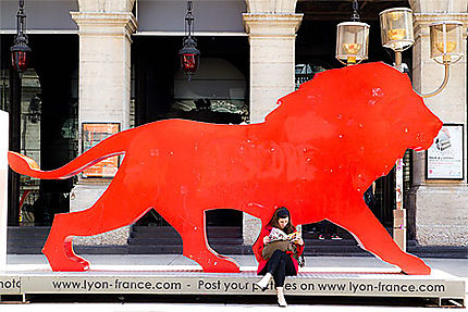 Lyon - Le lion rouge devant l'Opéra