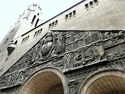 L' Église Saint-Pierre-de-Chaillot