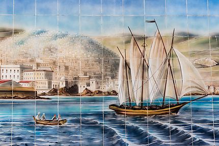 Alger - Faïence peinte, la Casbah et les bateaux