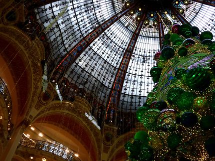 Galeries Lafayette décorées pour Noël