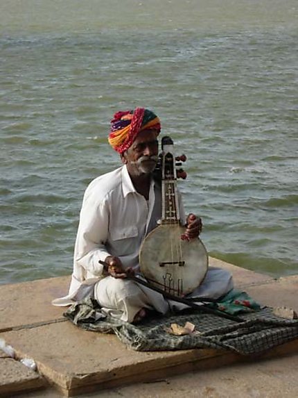 Le lac et le musicien