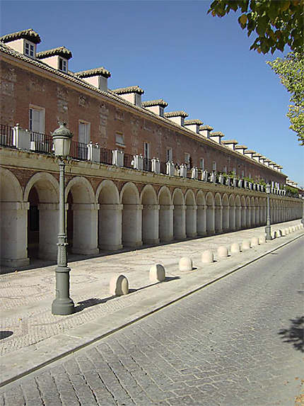 Casa de oficios y caballeros