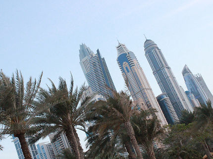 Buildings de Dubai vus de la plage