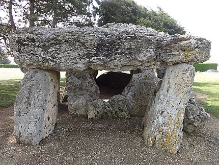 Dolmen de la Pierre Levée