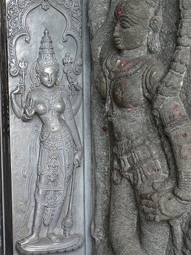 Détail porte d'entrée temple de Chamundeswari