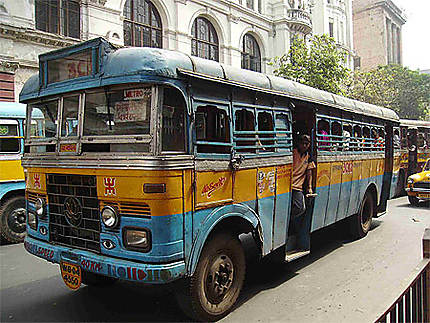 Bus bleu kolkata