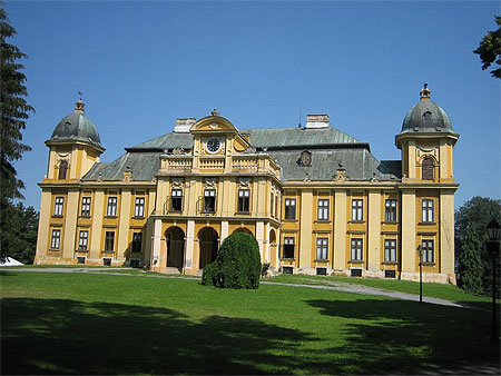 NASICE le château des comtes Pejacevic NASICE le château des comtes Pejacevic