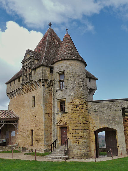 Partie intérieure du château de Biron