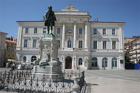 La statue de Giuseppe Tartini La statue de Giuseppe Tartini