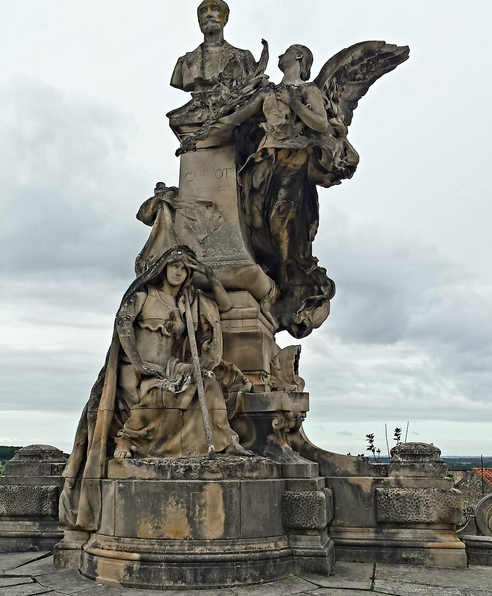 Statue Carnot à Angouleme