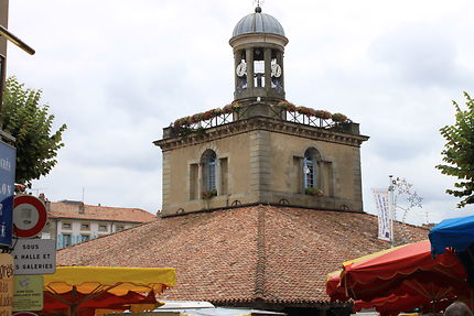 Le toit du marché couvert de Revel