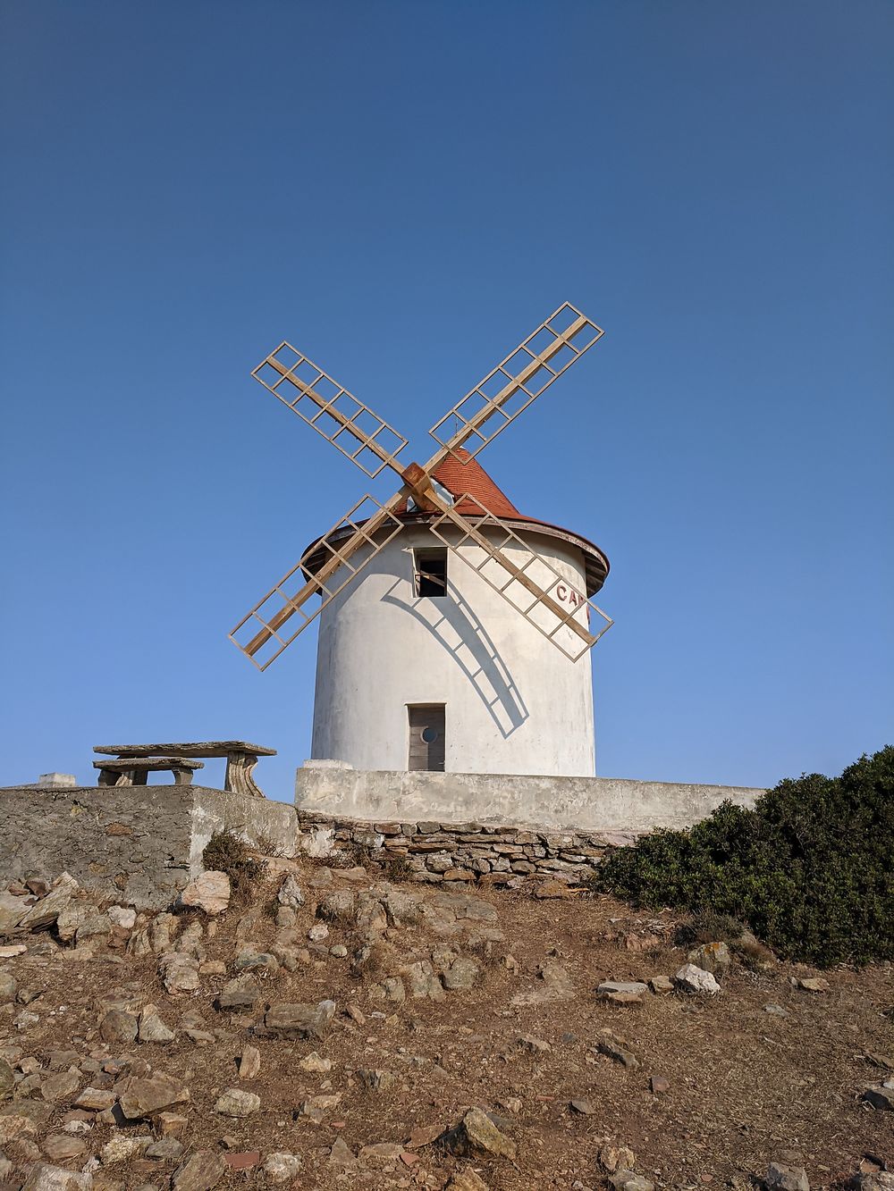 Moulin avec des nouvelles pâles