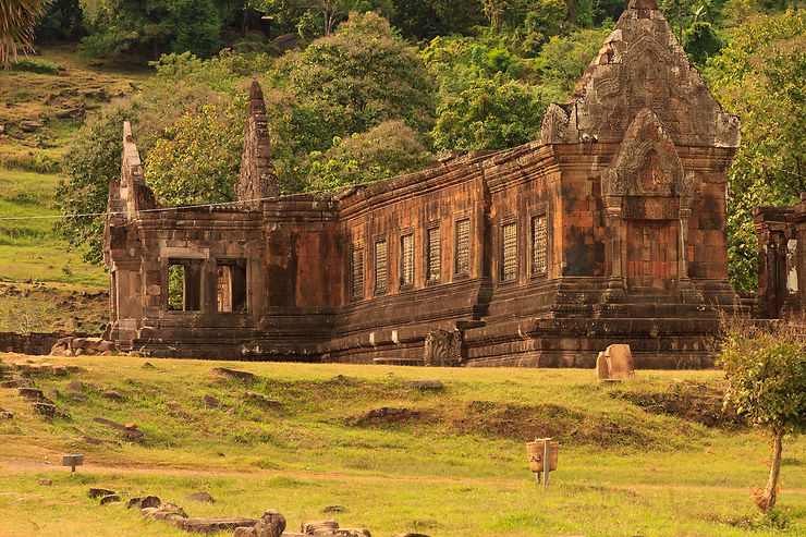 Le Sud : temples khmers, plantations et cascades