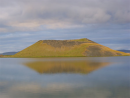 Faux cratère du lac Myvatn