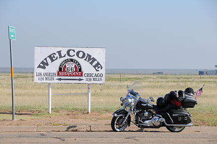 Midpoint of route66, adrian texas