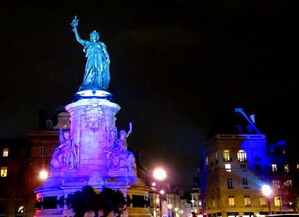 Paris la nuit, Place de la République