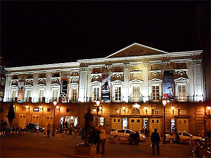 Théâtre Espagnol de nuit