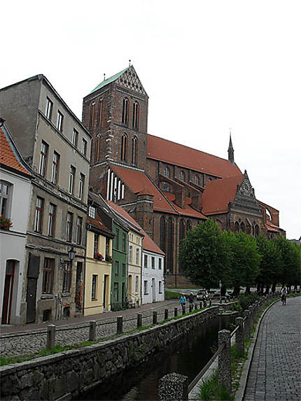 Sankt-Nikolaikirche